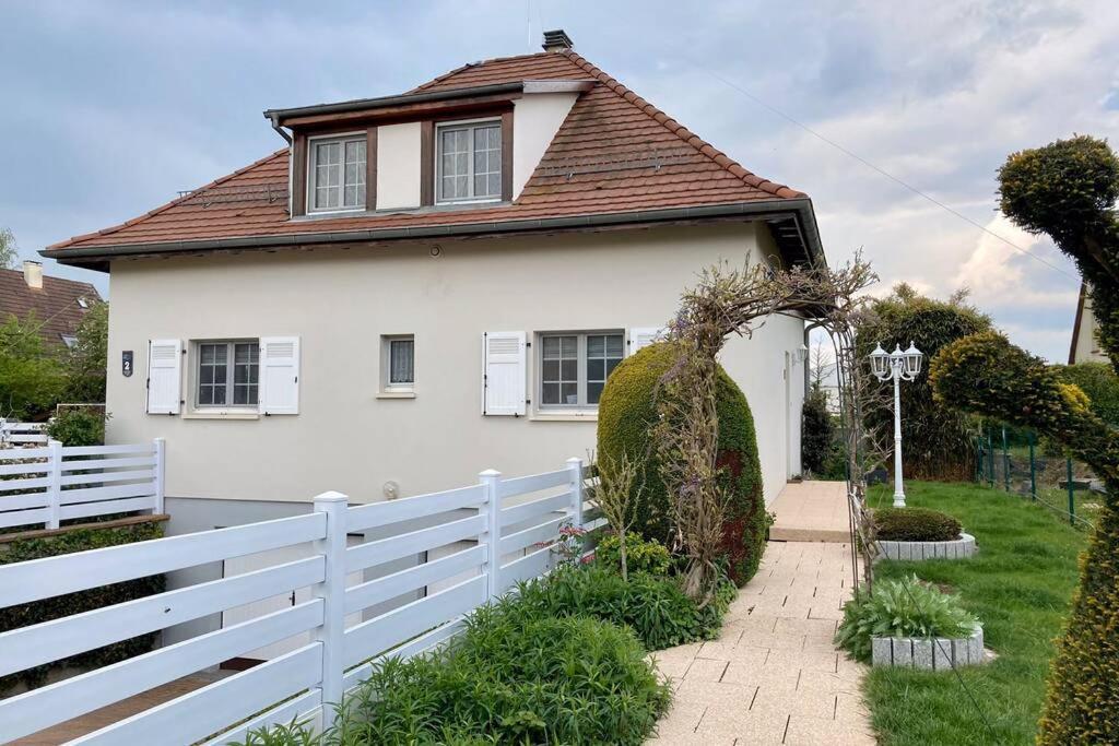 Logement moderne et cosy proche de Strasbourg , Colmar et Europapark Erstein Extérieur photo